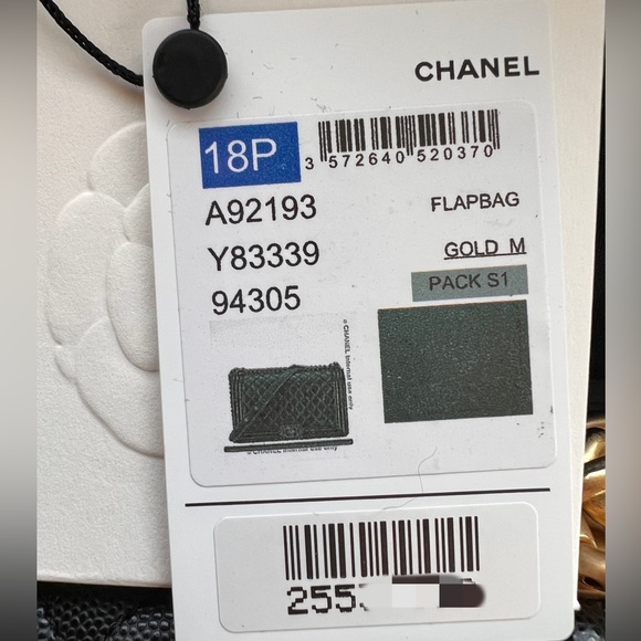 RECEIPT Chanel Le Boy Caviar Flap Black GHW Medium - Picture 2 of 14